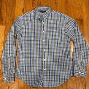 Men’s Banana Republic Button Down Slim Fit. Medium